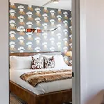 Apartment 2 Side By Side Units, The Honky Tonk Party Pads, Parking Gym Pool *