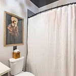Downtown Midtown Vanderbilt, Honky Tonk Party Pad 1, Parking Gym Pool