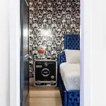 Downtown Midtown Vanderbilt, Honky Tonk Party Pad 1, Parking Gym Pool Apartment Nashville