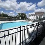 Apartment Downtown Midtown Vanderbilt, Honky Tonk Party Pad 1, Parking Gym Pool