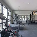 Downtown Midtown Vanderbilt, Honky Tonk Party Pad 1, Parking Gym Pool Apartment *