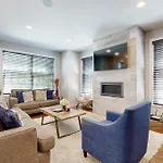 The Gulch Unit B Holiday home *