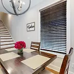 The Gulch Unit B Holiday home