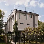 Holiday home 6 Bed With En Baths, Host Up To 20, Rooftops, Parking, Gourmet Kitchens, Cozy Living Spaces, Skyline Views & Fire Table, Near Downtown, Distilleries & Marathon Village, High-speed Wi-fi, 24hr Hospitality