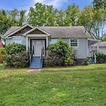 2 Bedroom Home 4 Miles To Broadway Sleeps 4