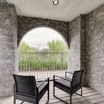 2 Bdr With Free Parking! 2m To Broadway! * Nashville