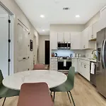Jolene On Main - East Nash - 1 Mile To Dtnash - New Apartment *