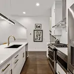 Music Cityview-brand New! Apartment *