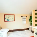 Holiday home Bright In Hip East Walk To 5 Points - Only 2 Miles To Downtown Nashville