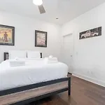6 Bedroom Quiet Townhome! 6min To Airport & 15min To Downtown! Nashville