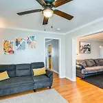 Modern Nashville Vacation Home About 3 Mi To Downtown!