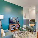 New Design-2 Miles To Broadway Apartment Nashville