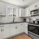 Cityscape Charm Nashville Favorite Unit #3A Apts