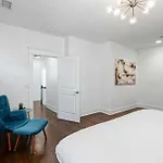 Holiday home Two Decks To Enjoy Walk To 5 Points Faves Garage Close To Dining And Bars Board Games 10 Mins To Broadway 24 Hour Hospitality Nashville