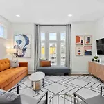 Two Decks To Enjoy Walk To 5 Points Faves Garage Close To Dining And Bars Board Games 10 Mins To Broadway 24 Hour Hospitality Nashville