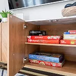 Holiday home Two Decks To Enjoy Walk To 5 Points Faves Garage Close To Dining And Bars Board Games 10 Mins To Broadway 24 Hour Hospitality