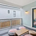 Two Decks To Enjoy Walk To 5 Points Faves Garage Close To Dining And Bars Board Games 10 Mins To Broadway 24 Hour Hospitality