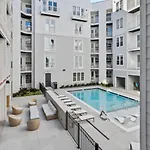 Spacious City Center Nashville Apartment! Free Parking, Pet-Friendly, High-Speed Wi-Fi!