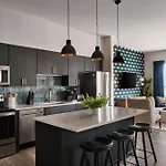 Holiday home Modern Music Row With King & Queen Bedrooms + Private Balcony Pool & Fitness Center Walk To Rca B & Local Dining Under 2 Miles To Broadway Garage Parking Elevator Access 24 Hr Hospitality Nashville