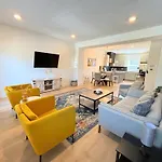 Holiday home 3br Game Sleeps 10 Near Opry & Broadway