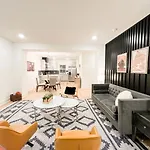 5 Min To Broadway Game & Ping-pong Parking Holiday home