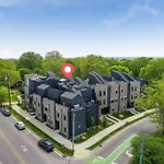 10 Min Drive Downtown, Roof Deck, Pet Friendly