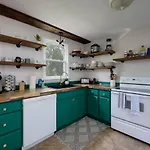 Holiday home 5 Min To Airport Pet Friendly Fire Pit Fenced Yard Nashville