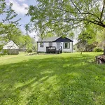 5 Min To Airport Pet Friendly Fire Pit Fenced Yard