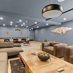 Luxury Penthouse With 2 Floors Pool Patio Gym Walk To Broadway Apartment Nashville