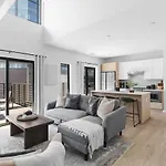 Luxury Penthouse With 2 Floors Pool Patio Gym Walk To Broadway * Nashville
