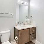 Holiday home 1 Mi To Downtown Nashville: Townhome W/ Balcony! *