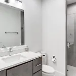 Holiday home 1 Mi To Downtown Nashville: Townhome W/ Balcony!