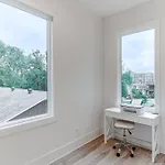 1 Mi To Downtown Nashville: Townhome W/ Balcony! Holiday home *