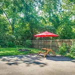 Nashville Getaway With Gazebo, 11 Mi To Downtown!