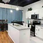 French Lavender Studio Close To Downtown