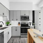 Chic Music Row Rooftop Deck With View Gym Office And Apartment *