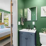 Modern With Rooftop Deck Walk To Coffee Restaurants Brewery * Nashville