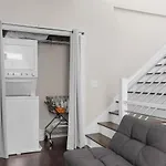 Modern With Rooftop Deck Walk To Coffee Restaurants Brewery Holiday home