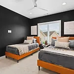Stunning With Garage And Patio Walk To Restaurants 12 South And Belmont * Nashville