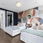 Rooftop Deck Firepit And Garage Walk To 12 South And Restaurants Holiday home *