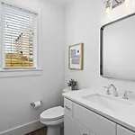 Holiday home Stunning With Garage And Patio Walk To Restaurants 12 South And Belmont Nashville
