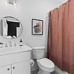 Stunning With Garage And Patio Walk To Restaurants 12 South And Belmont Nashville