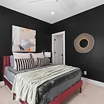 Stunning With Garage And Patio Walk To Restaurants 12 South And Belmont Holiday home Nashville