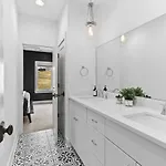 Stunning With Garage And Patio Walk To Restaurants 12 South And Belmont * Nashville
