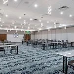 Hotel Cambria Airport