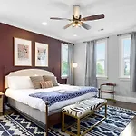 Holiday home 5 Mins To Downtown - Big Luxury House - 7 Beds Nashville