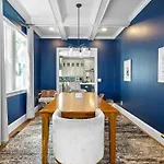 Holiday home 5 Mins To Downtown - Big Luxury House - 7 Beds Nashville
