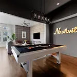The Hadden House - Rooftop Lounge With Firepit Holiday home Nashville