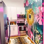 Holiday home Dreaming With Dolly - Luxe Near Broadway Nashville