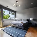Epic Luxury Mansion W Skyline Views *